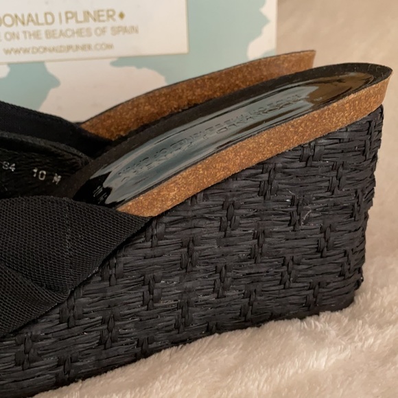 Donald Pliner Bridley Black platform sandal sz 10 - Picture 8 of 13